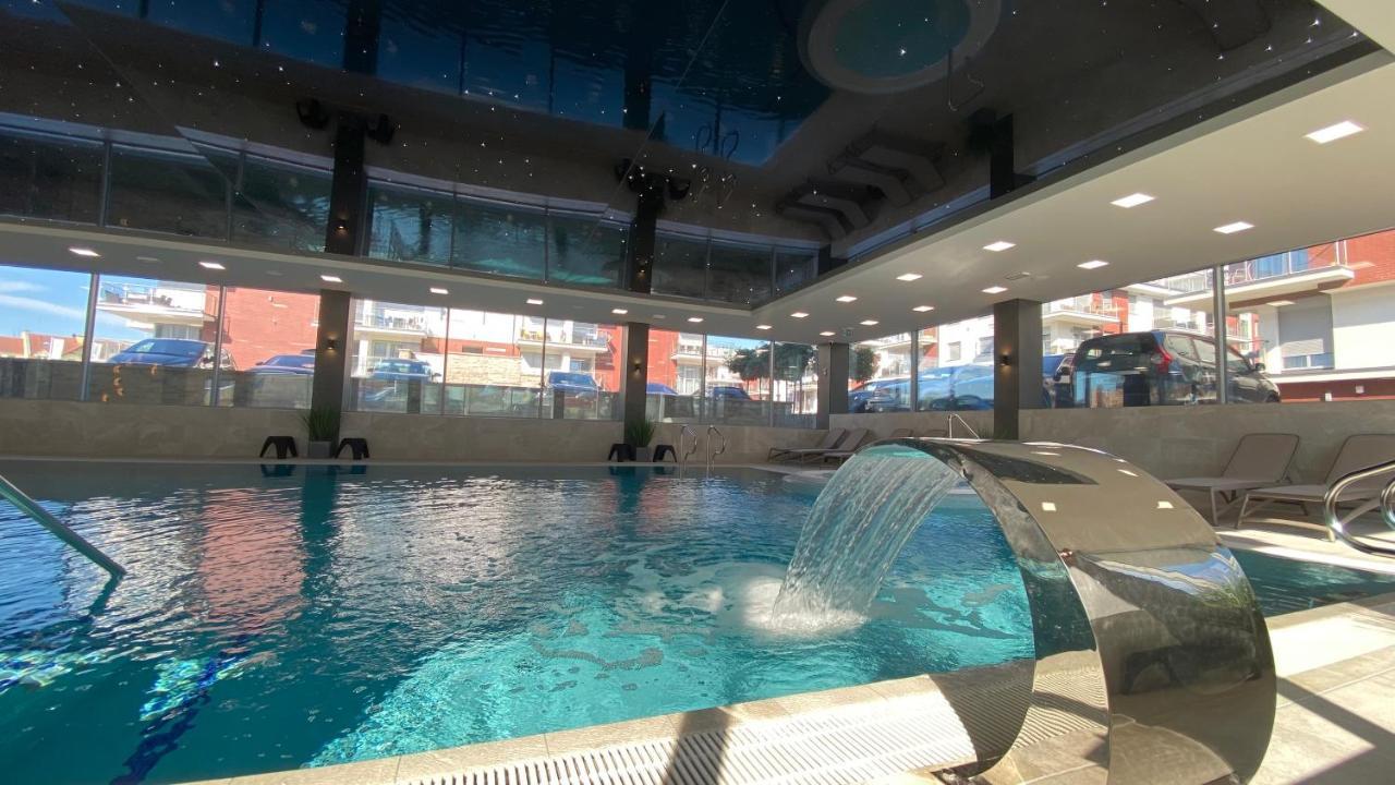 Apartament Magma Z Basenem Morska Klifowa Rewal Exteriör bild